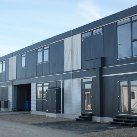 Mokykla – modulinis pastatas.